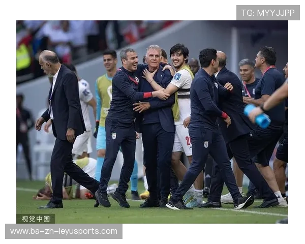 伊朗阿兹蒙禁区头槌建功，力克对手